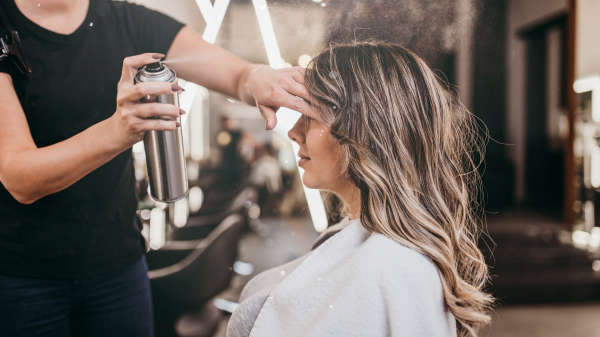Los Angeles Salons Now Require Proof of Vaccination for Entry
